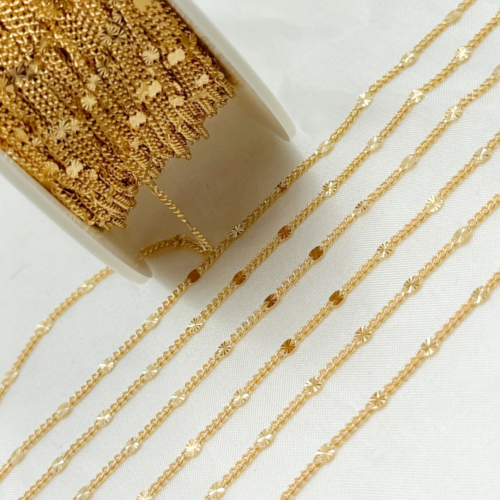 Jewels & Chains - Wholesale Link & Chain Necklace - V235GF. 14k Gold Filled Curb and Diamond Cut Marina Link Chain2