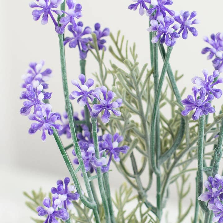 Buisson de fleurs étoilées en plastique de 15" - Choisir la couleur pour la vente par Factory Direct Craft