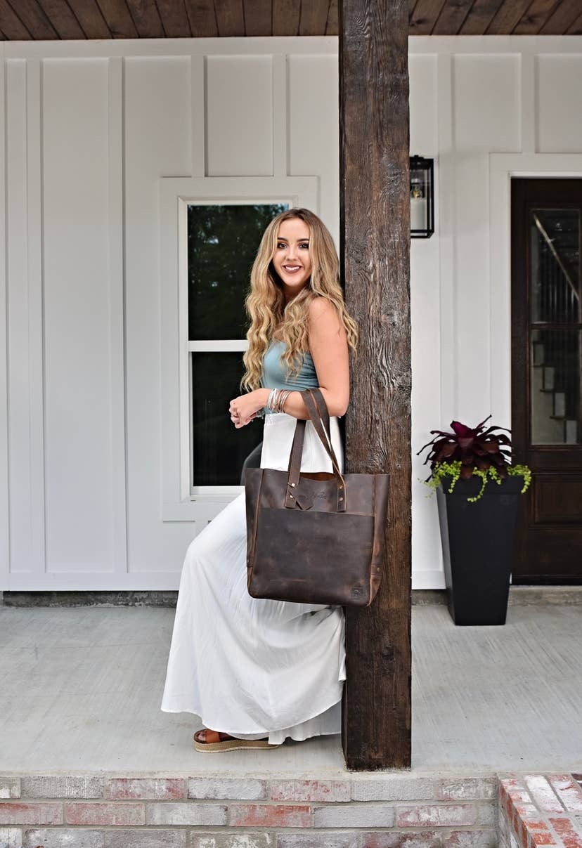 Oak River Company - Wholesale Tote Bag - Women's - Fine Day Leather Tote By Missy Robertson10