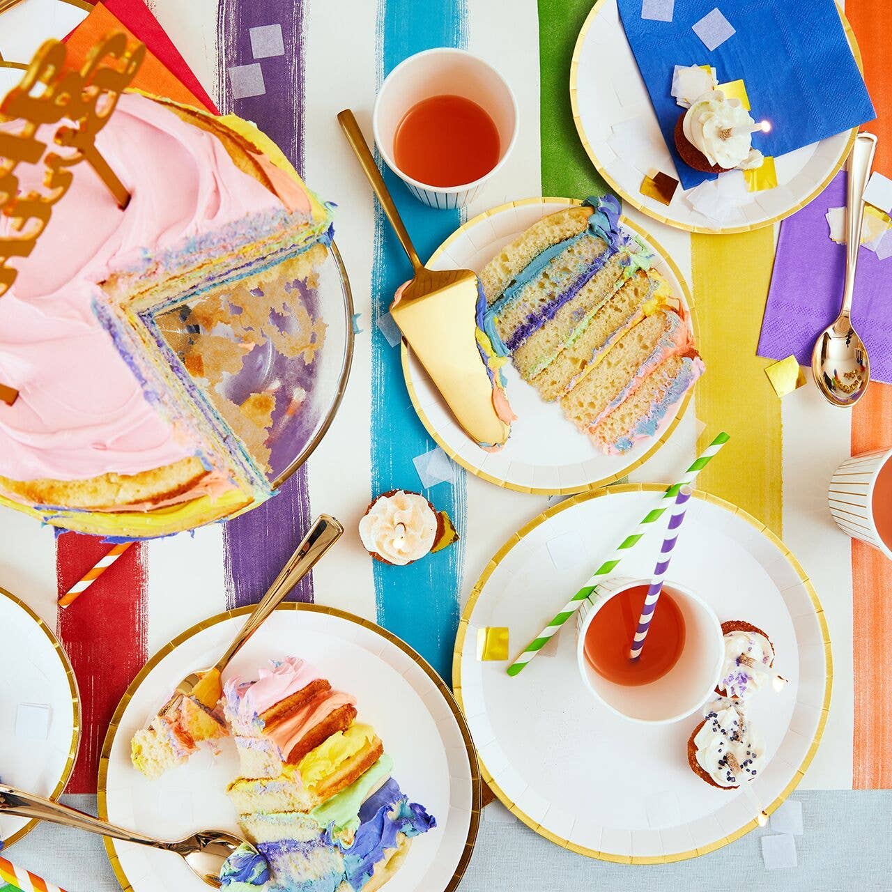 Coterie Party Supplies - Wholesale Disposable Plate - White and Gold Large Paper Party Plates (10 per Pack)2