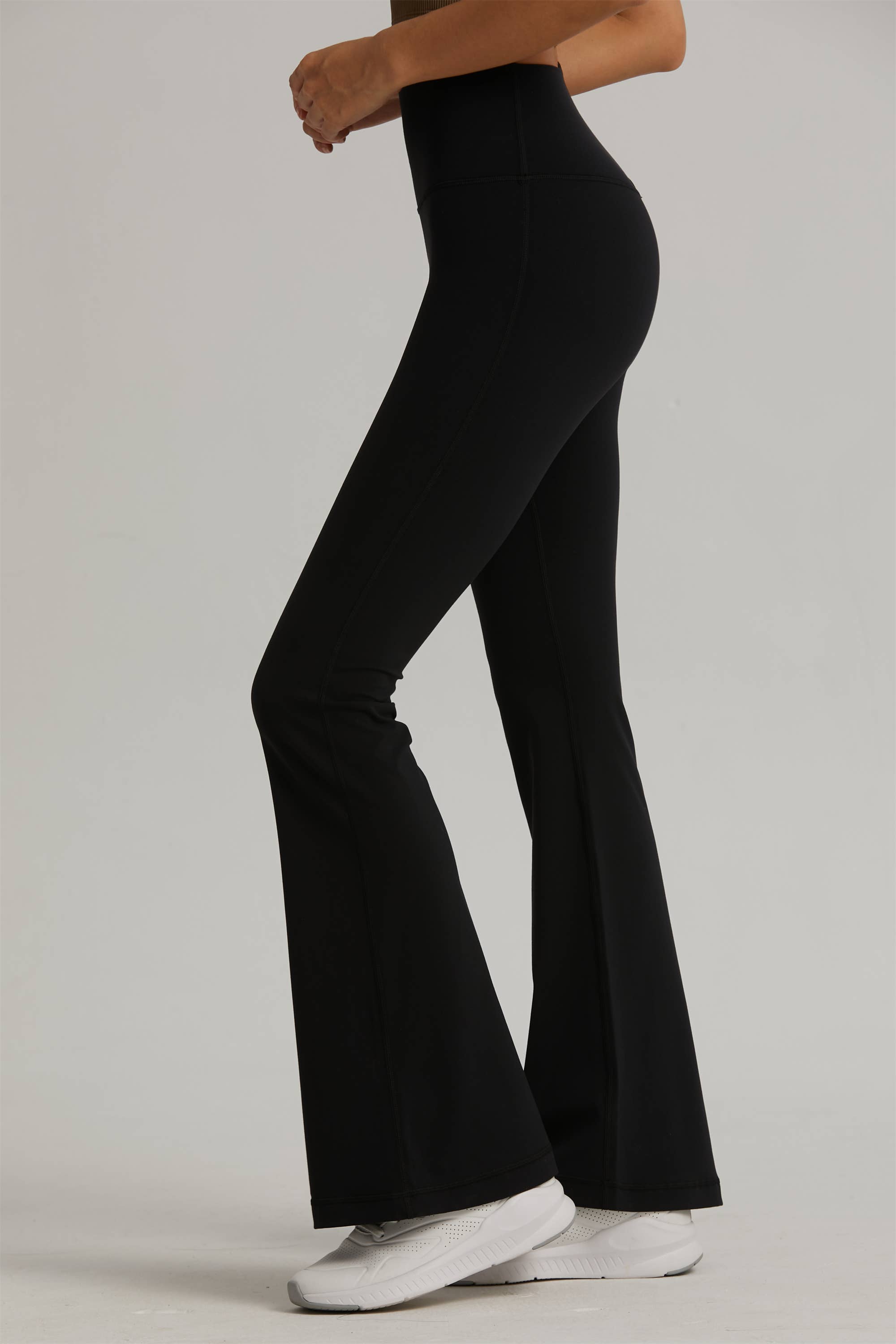 91thelabel - Vente Pantalon de sport – femme - Pantalon de yoga taille haute évasé sculptant Athena9