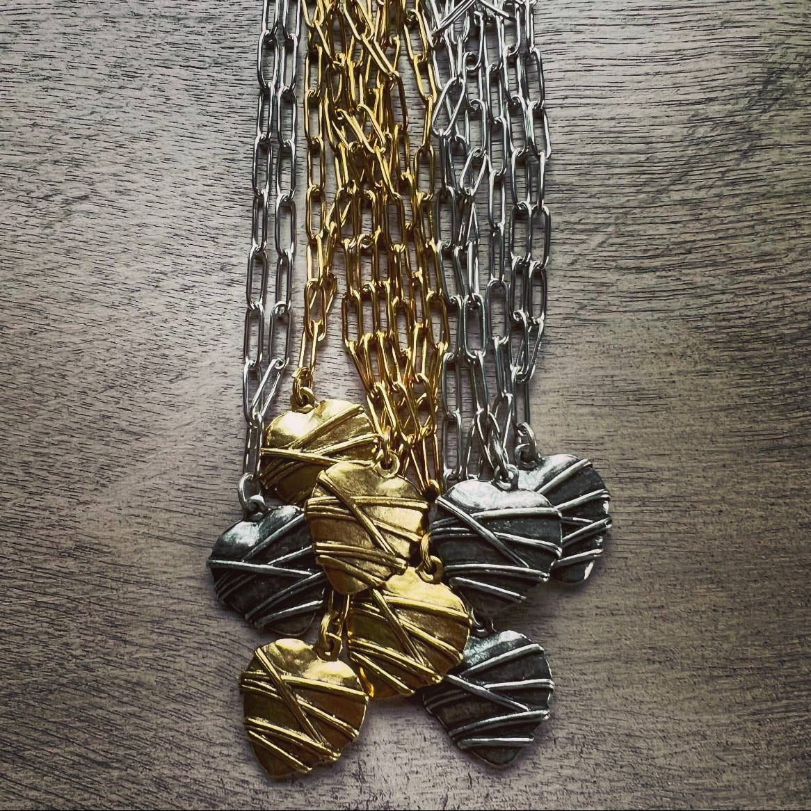 Chasing Cherubs - Wholesale Pendant/Charm Necklace - Mended3