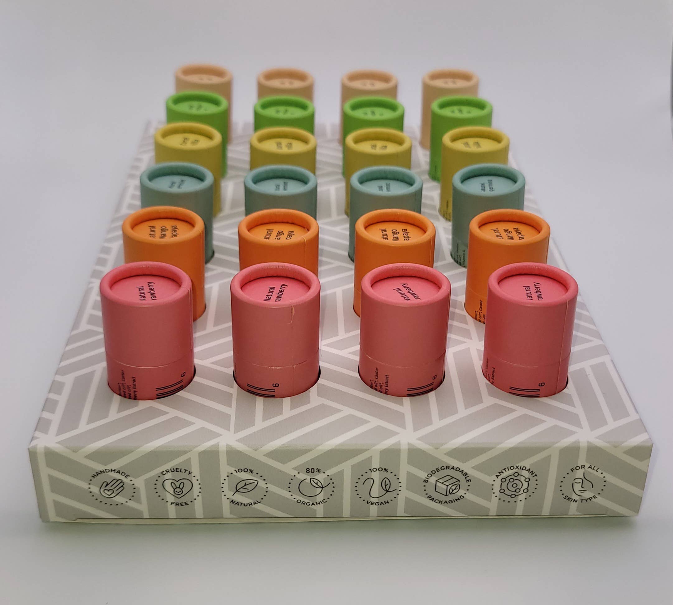 LYF BRANDS - Vendita all'ingrosso Burro di cacao - LYF Balm - Balsamo Labbra Naturale Lux - 24 unità (espositore grigio)4