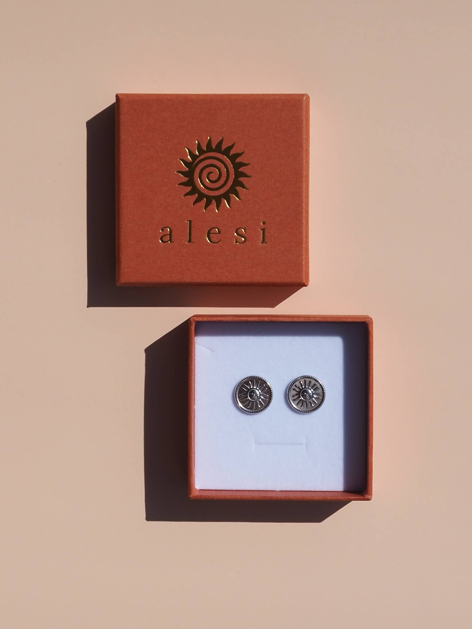 Alesi Jewellery - Wholesale Stud/post earrings - 18K Gold Sun Earrings3