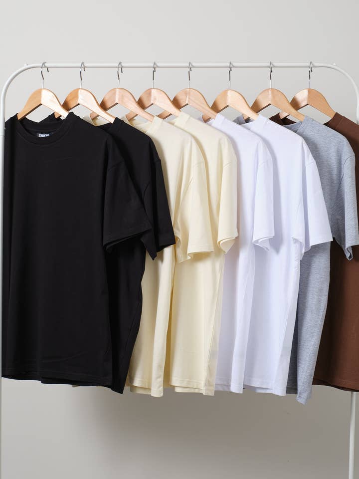 Classic Tee, confezione da 8 pezzi: nero, naturale, bianco, grigio, marrone per la vendita all'ingrosso da parte di Threadheads