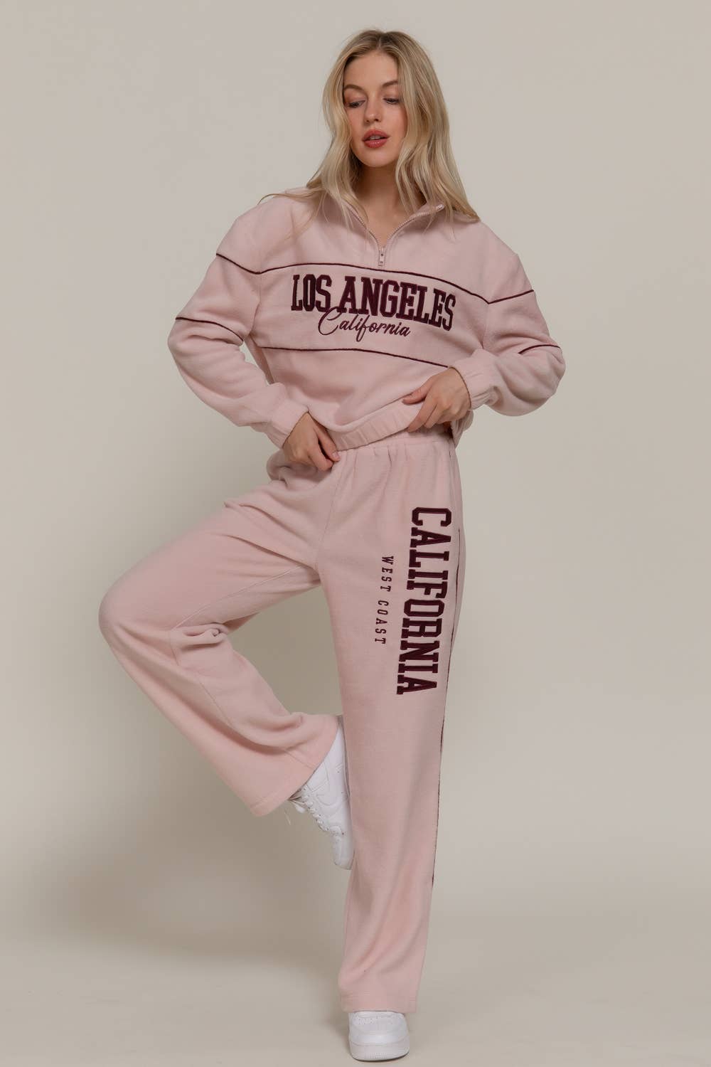 Active Basic | Active USA – calças de treino - Mulher por atacado – Calças de Fato de Treino com Detalhe de Vivo e Bordado de Perna Larga19