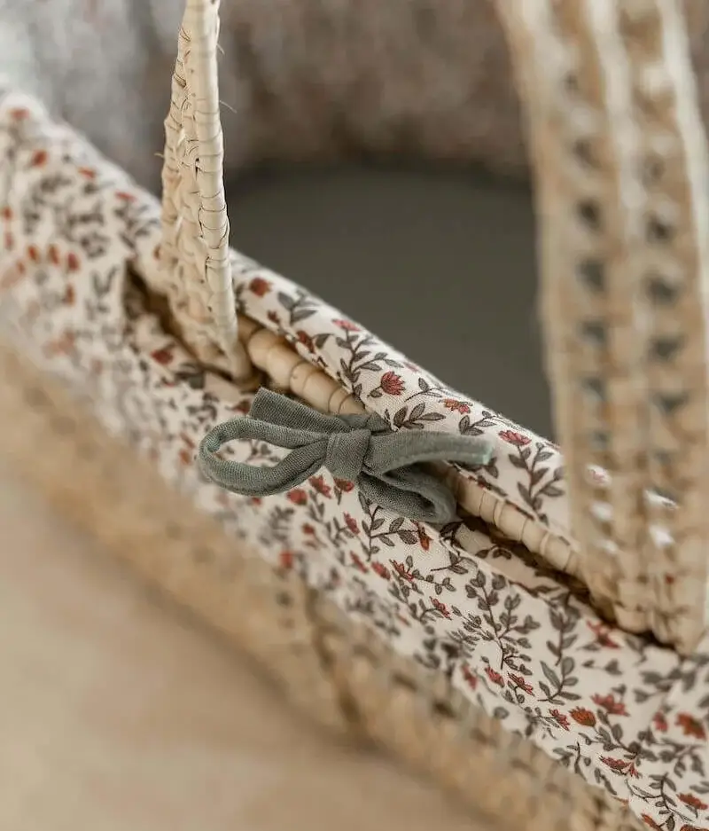 Manufacture des bébés français - Wholesale Bassinet - Baby - Madeleine bassinet cover green floral2