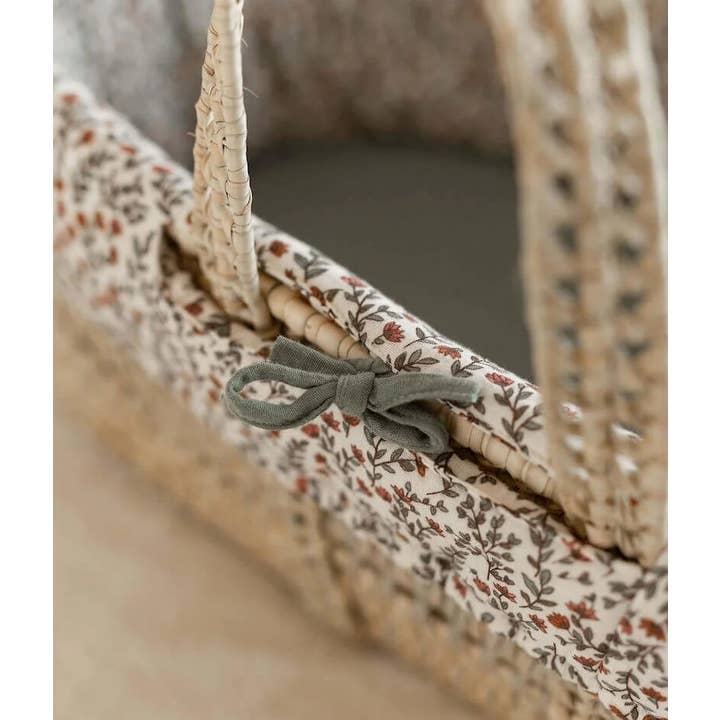 Manufacture des bébés français - Wholesale Bassinet - Baby - Madeleine bassinet cover green floral2