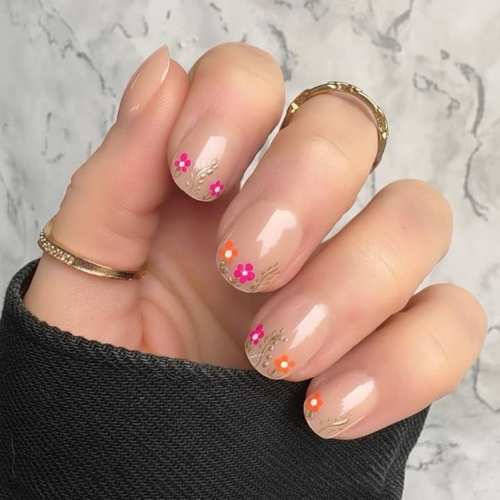 Garden Neon Short Round for wholesale by Doobys Nails