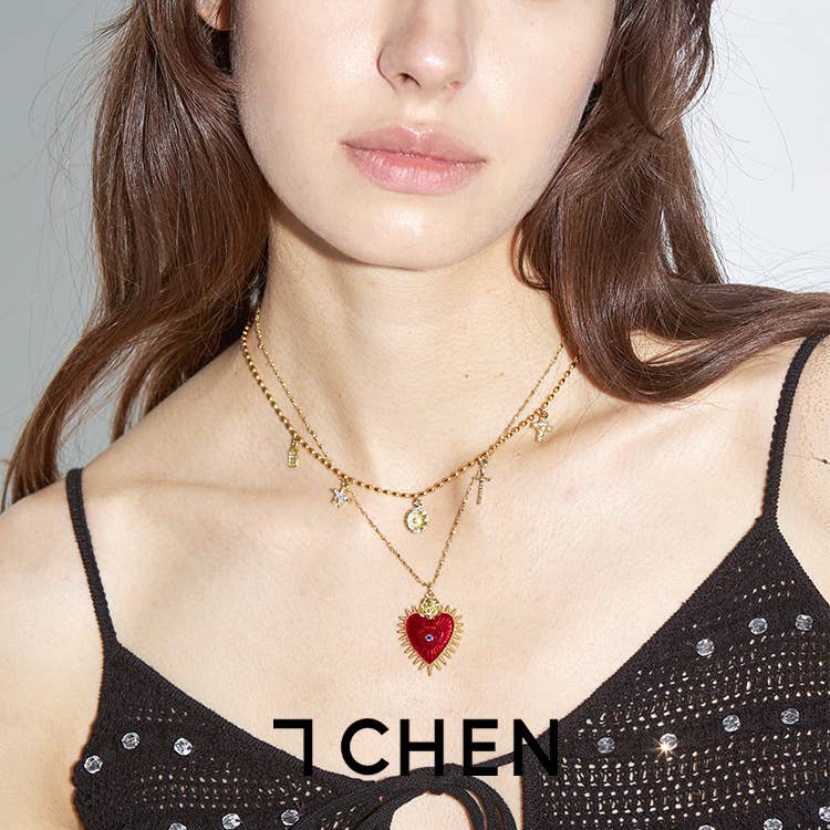 Gemscape UK – wholesale Pendant/charm necklace – Bleeding Heart Necklace - with Rose gold emboss, intricate6