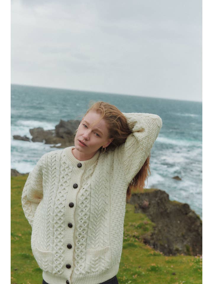 Aran Woollen Mills - Wholesale Cardigan – Women’s - Achill Island Ladies Merino Aran Cardigan - Cream