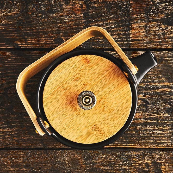 Théière en céramique noire Darma pour la vente par B.TEALY