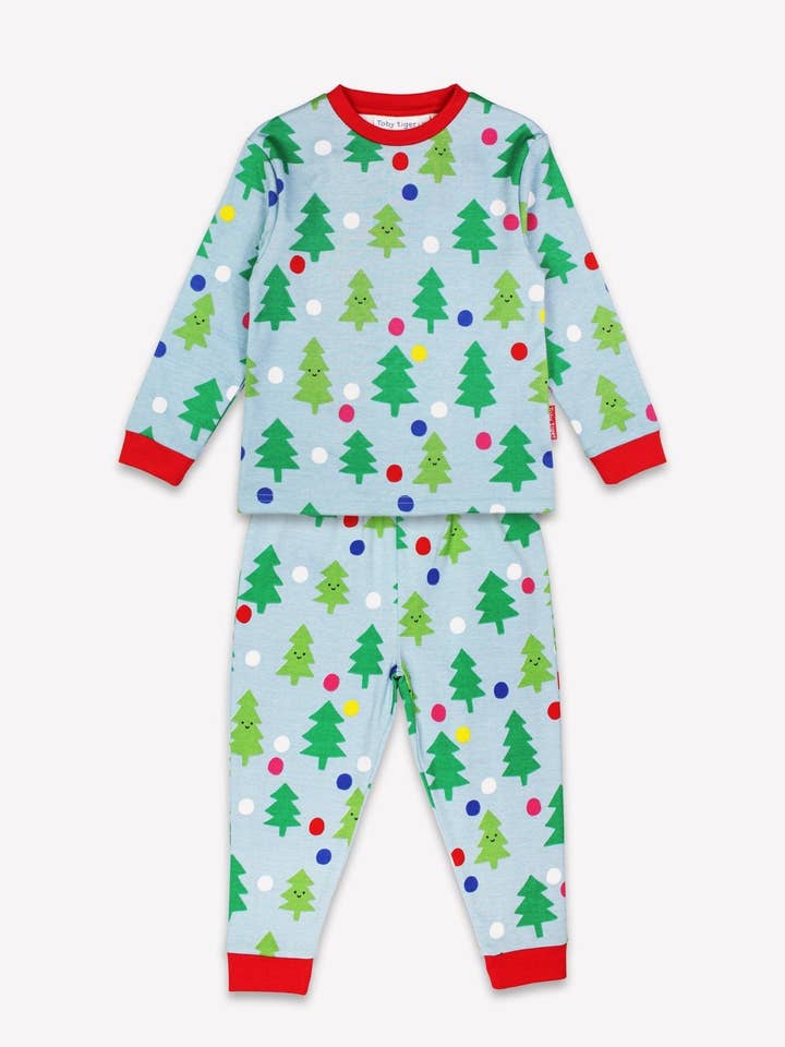 Toby Tiger GmbH - Wholesale Sleepwear Set - Kids - Bio-Baumwoll Kinder Schlafanzug mit Weihnachtsbaum-Druck0