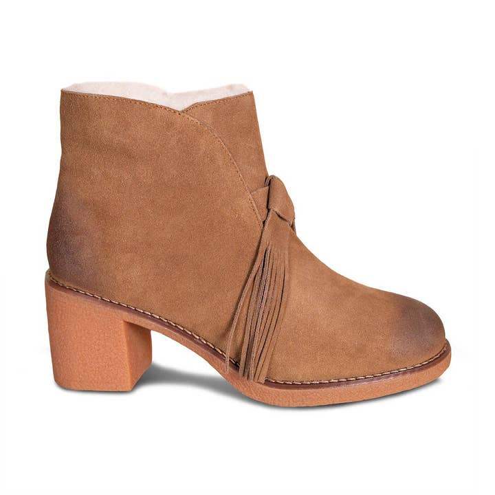 Bottes Madison en peau de mouton pour femmes pour la vente par Cloud Nine Sheepskin