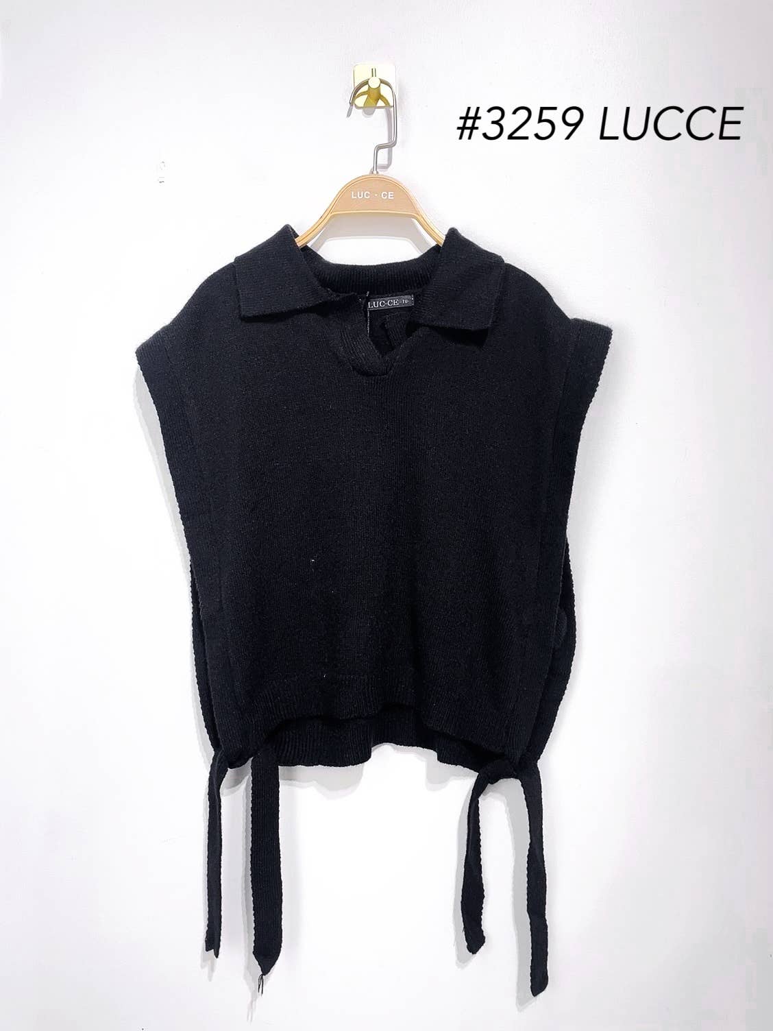 LUCCE – Engroshandel Pullover - Dame – Åben ærmeløs vest med polokrave - PU32590