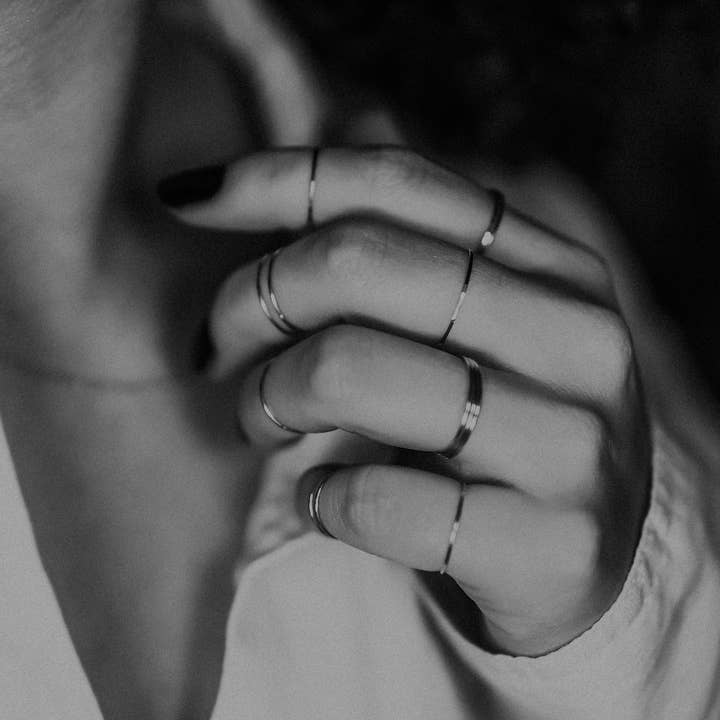Hannah Naomi – wholesale Band/stacked ring – Ultra Thin Stacking Ring, Sterling Silver