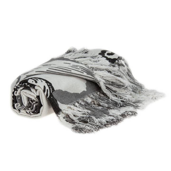 HomeRoots - Wholesale Throw Blanket - 52"X67" Ivory and Gray Woven Coastal Seashell Throw Blanket