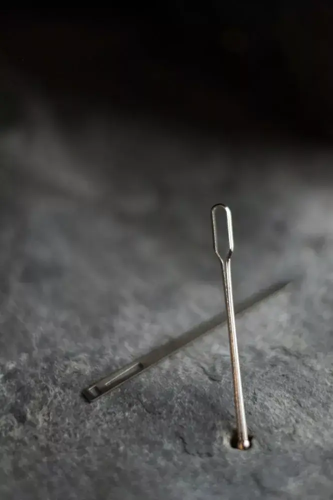 Merchant and Mills - Wholesale Embroidery/Cross Stitch Supplies - Bodkin and Threader2