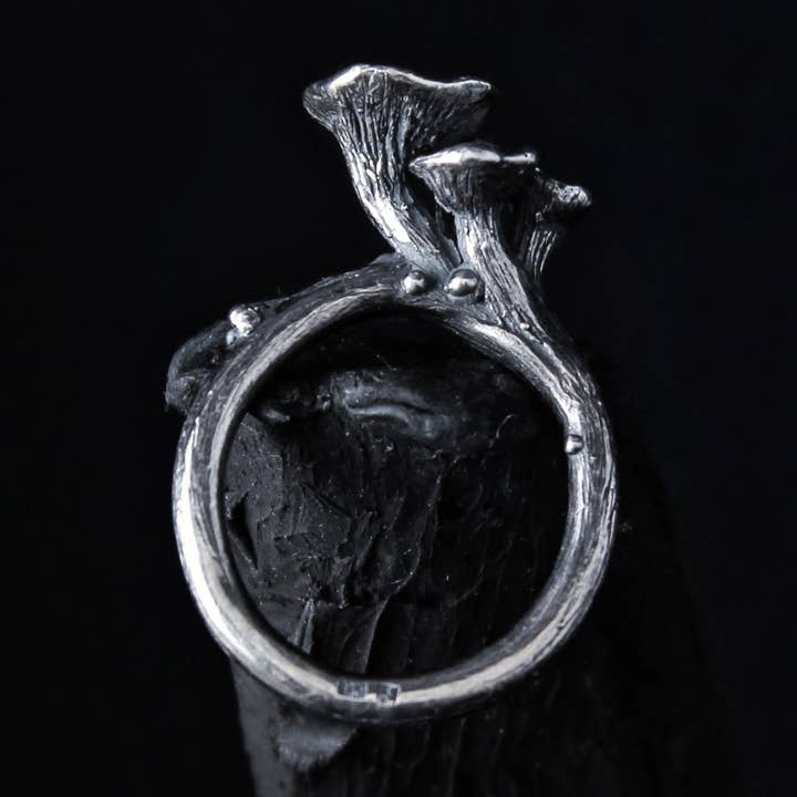 Anello di funghi n. 9 per la vendita all'ingrosso da parte di Natt Jewellery