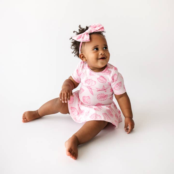 Hoofdband voor meisjes, biologisch katoen, grote strik - Zeeschelpen voor wholesale door Lola & Taylor