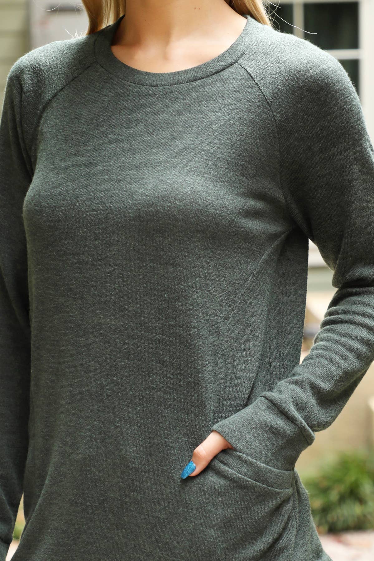 You & Me - Vente Haut en maille – femme - HAUT À MANCHES LONGUES EN TRICOT EN V YMT20078V26