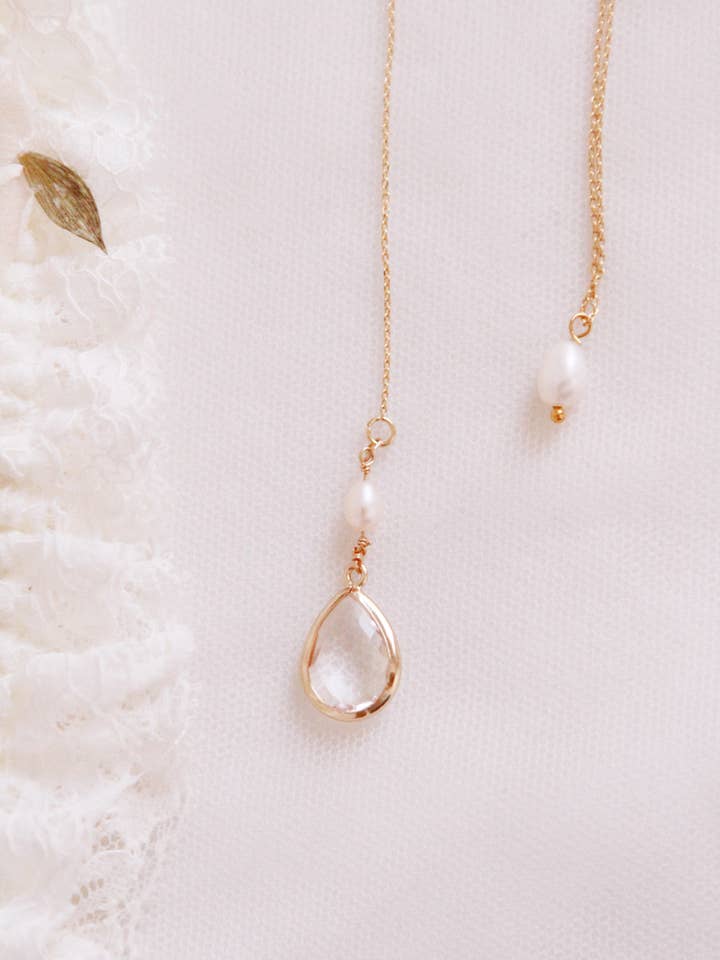 Rygkæde til bruden « Anaé » for engroshandel hos Lily in love