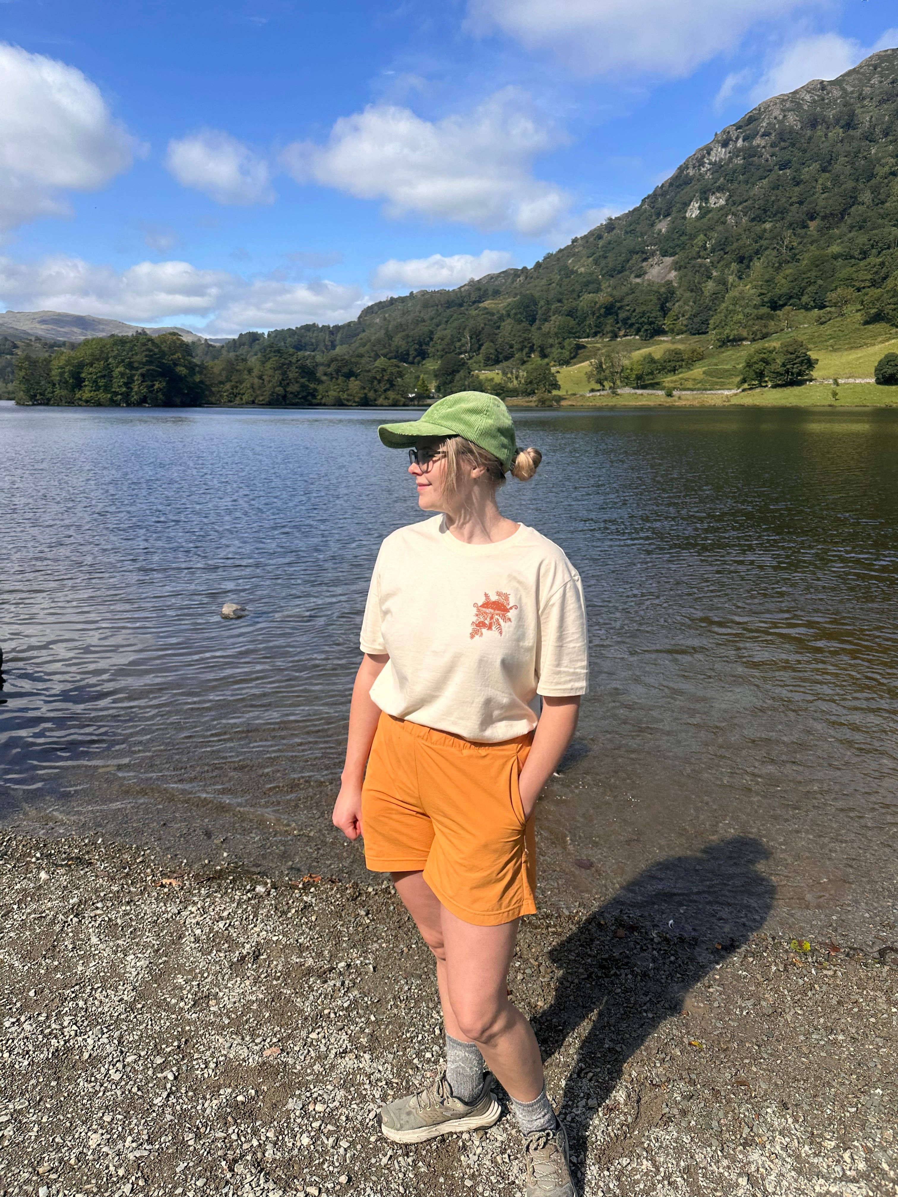 LDMDesign – wholesale Screen printed t-shirt – unisex – Unisex Eco friendly Fairtrade & Organic Mushroom T-shirt2