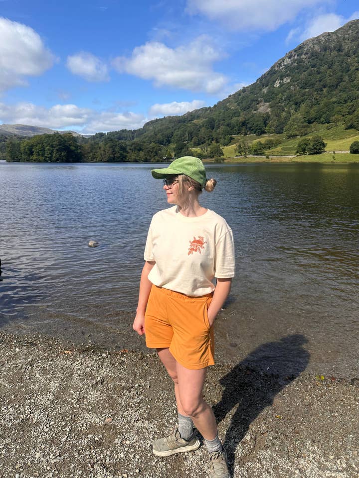 LDMDesign – wholesale Screen printed t-shirt – unisex – Unisex Eco friendly Fairtrade & Organic Mushroom T-shirt2