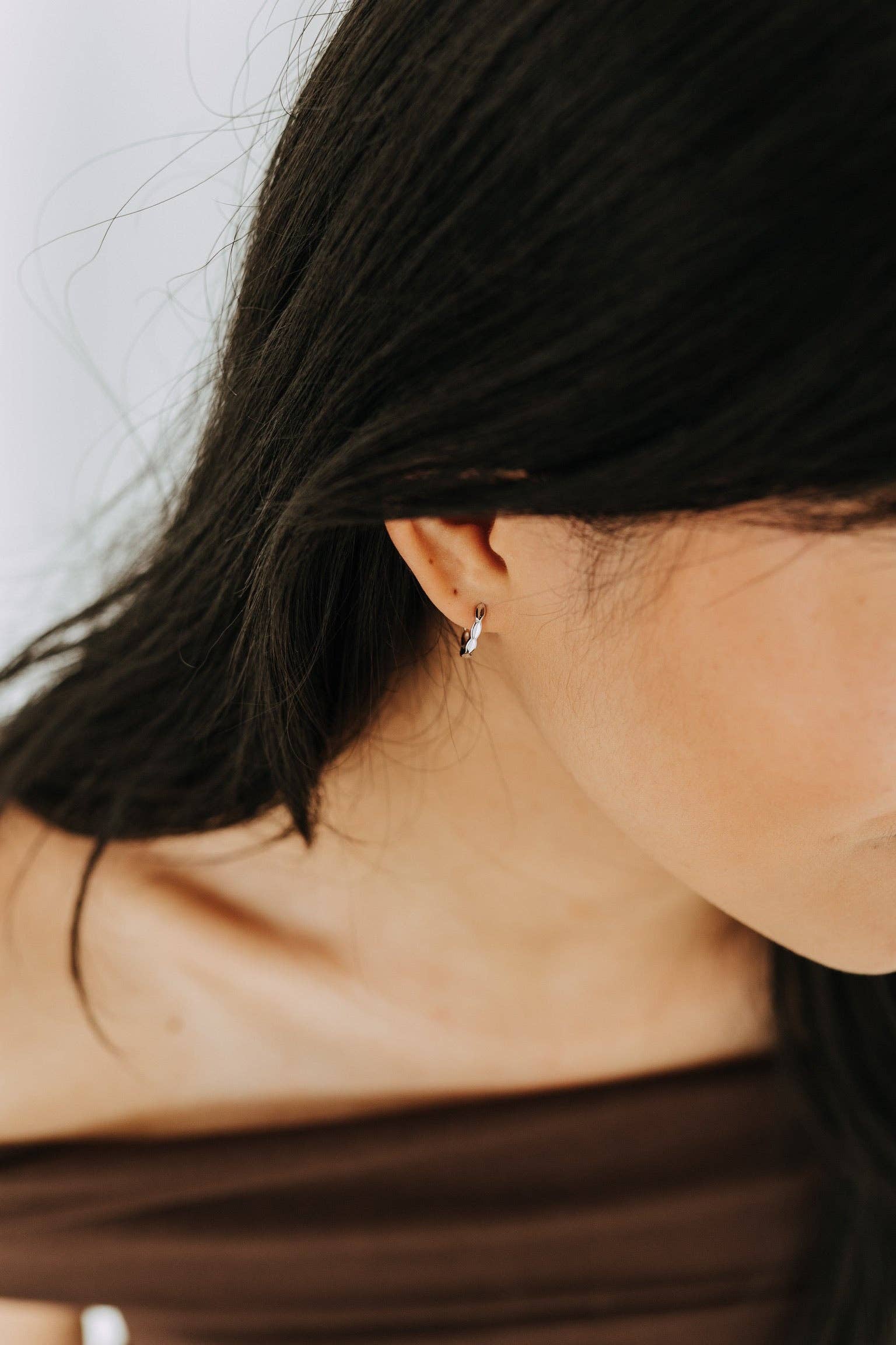 Sydney Rose Co. - Wholesale Hoop Earrings - Willow Hoops / Sterling Silver2