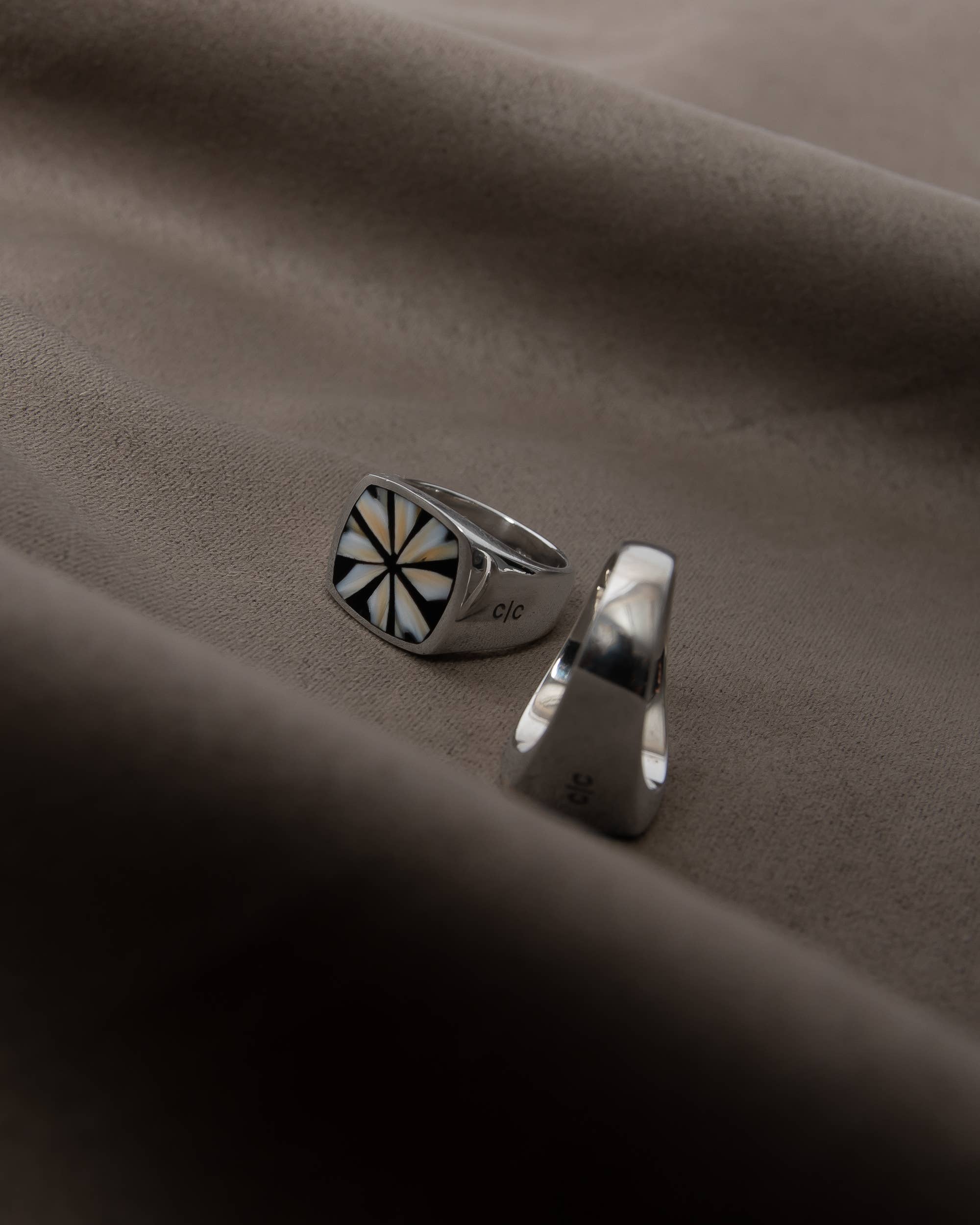 Crés-cere Rings - Vente Chevalières - Kenya - Bague à chevalet en argent sterling 925 - Homme1