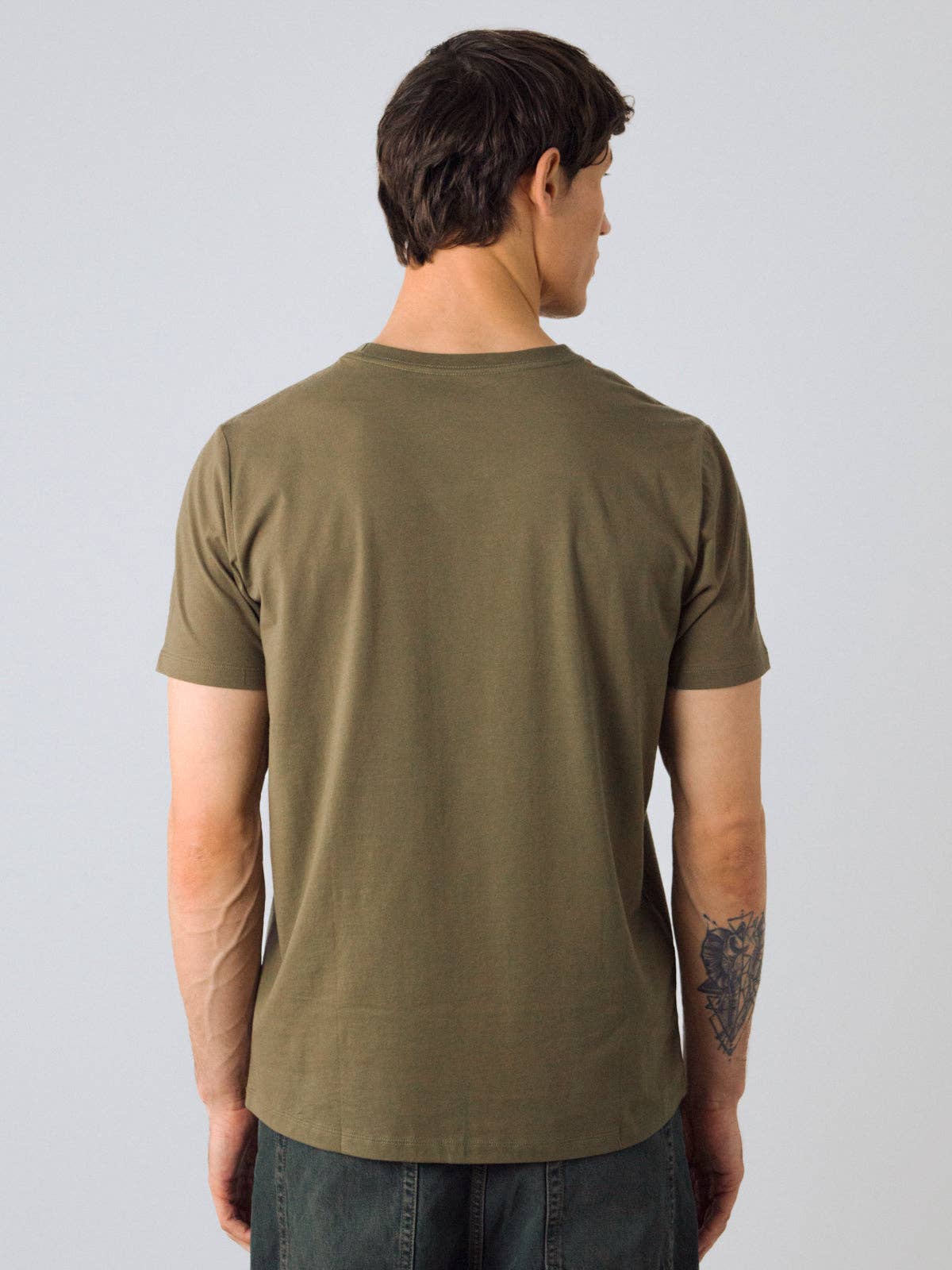 Honest Basics - Wholesale T-Shirt - Men's - T-shirt Men9