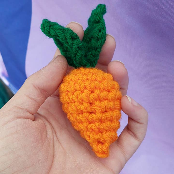 Glitter Ghost Clothing and Accessories - Wholesale Pet toy – Cat - Vegetable Catnip Toys - MADE TO ORDER