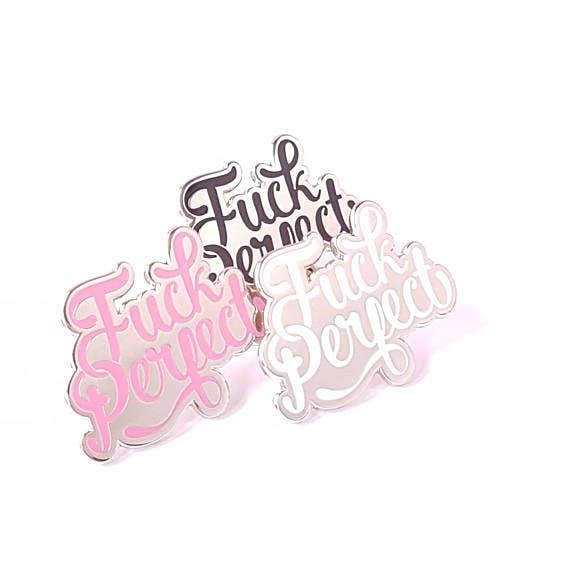 Studio Inktvis - Wholesale Lapel Pin/Button - Fuck perfect enamel pin pink1
