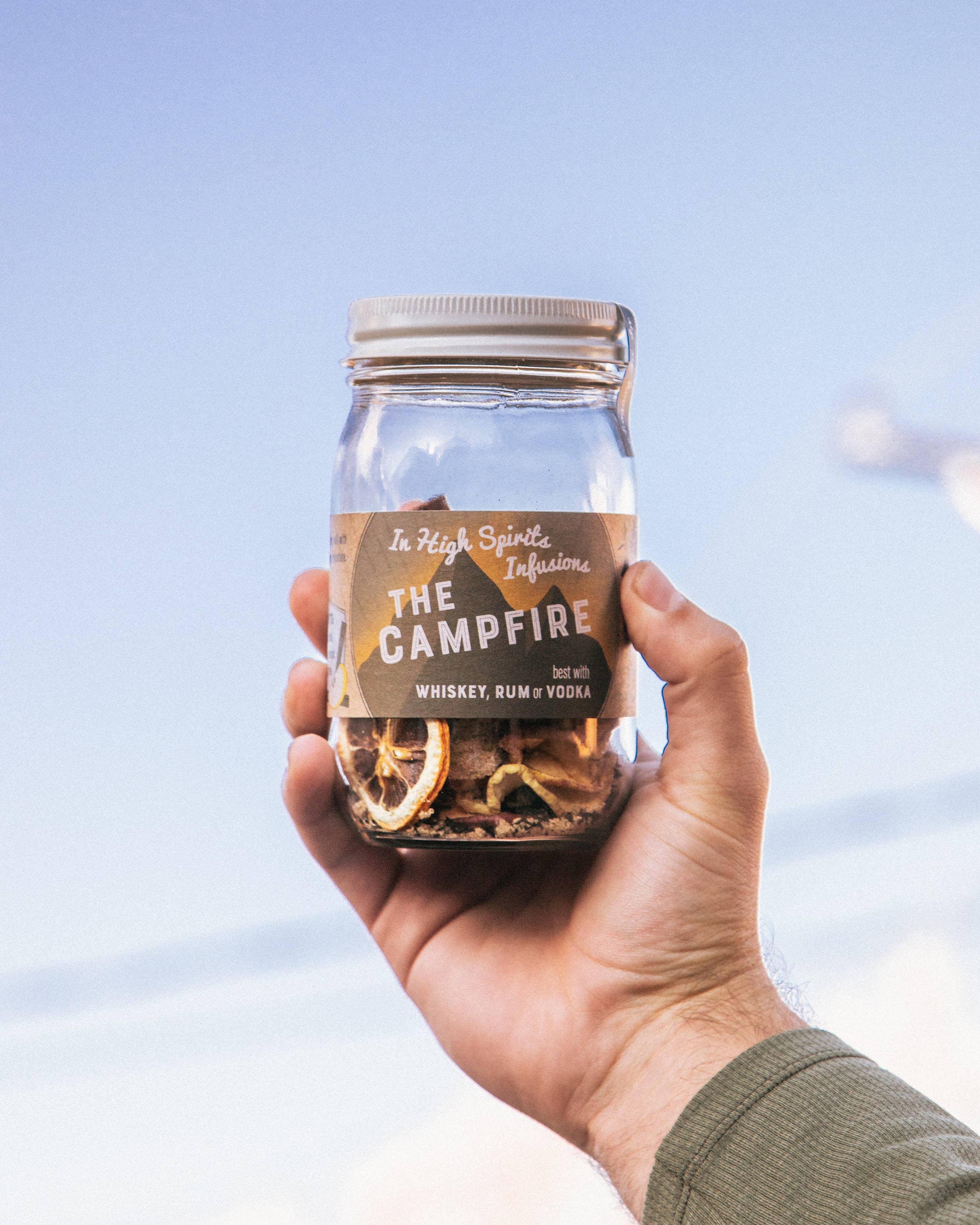 In High Spirits Infusions - Vente Kit de fabrication de boisson - Le kit d'infusion à cocktails Campfire