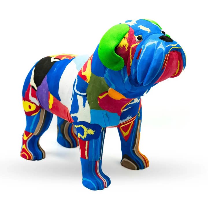Escultura de Bulldog de Chanclas Recicladas para venta al por mayor de Ocean Sole