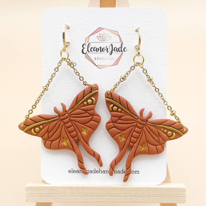 Orecchino Boho Moth Clay | SEDONA per la vendita all'ingrosso da parte di Eleanor Jade Handmade