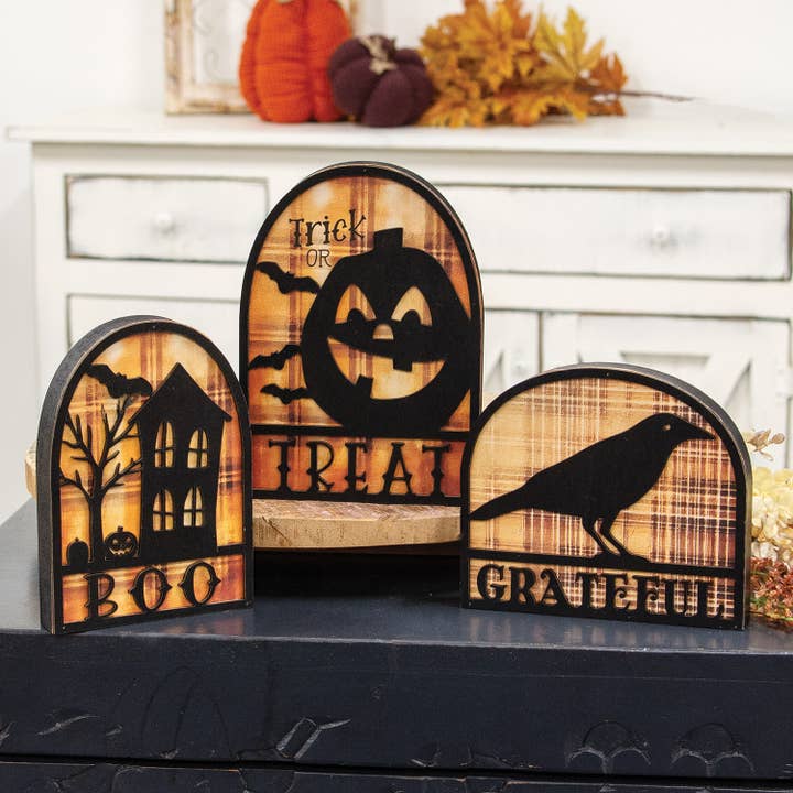 Col House Designs - Wholesale Decorative Tabletop Object - Boo & Spooky House Silhouette Plaid Background Wooden Sitter2