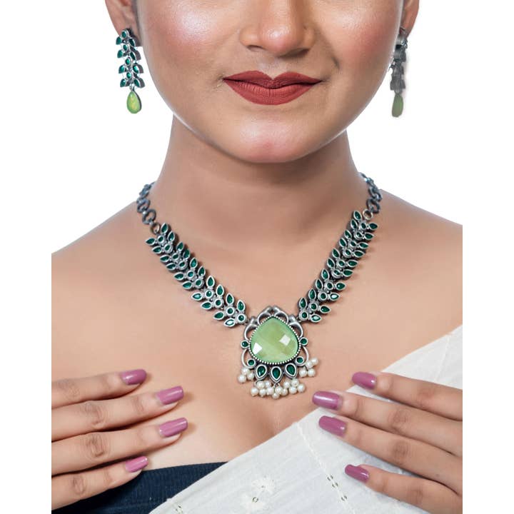 Conjunto de Colar Monalisa Oxidado Indiano com Pérolas por atacado de Vastrabhushan