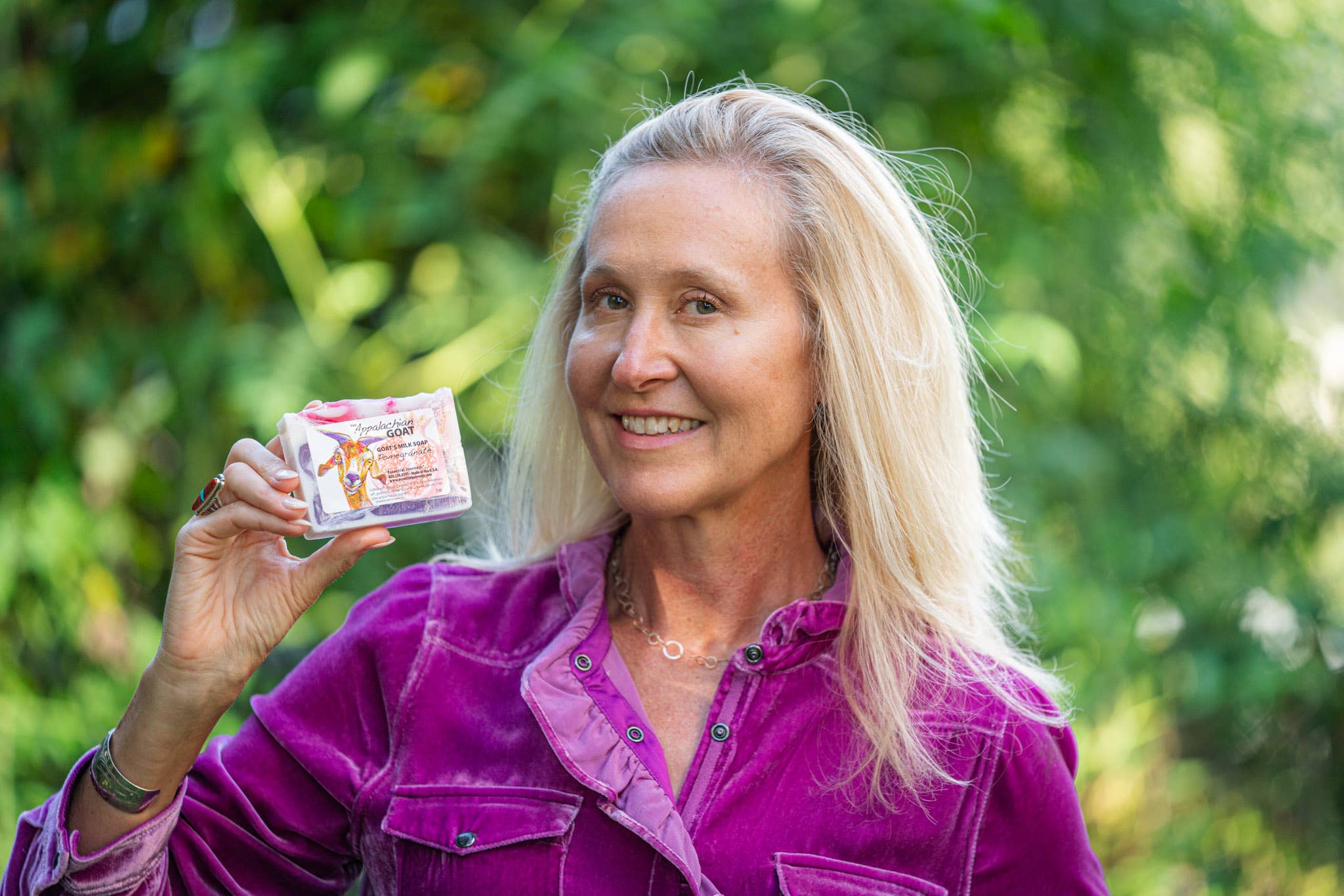 The Appalachian Goat - Wholesale Bar Soap - 5oz Pomegranate Goats Milk Soap Slice4