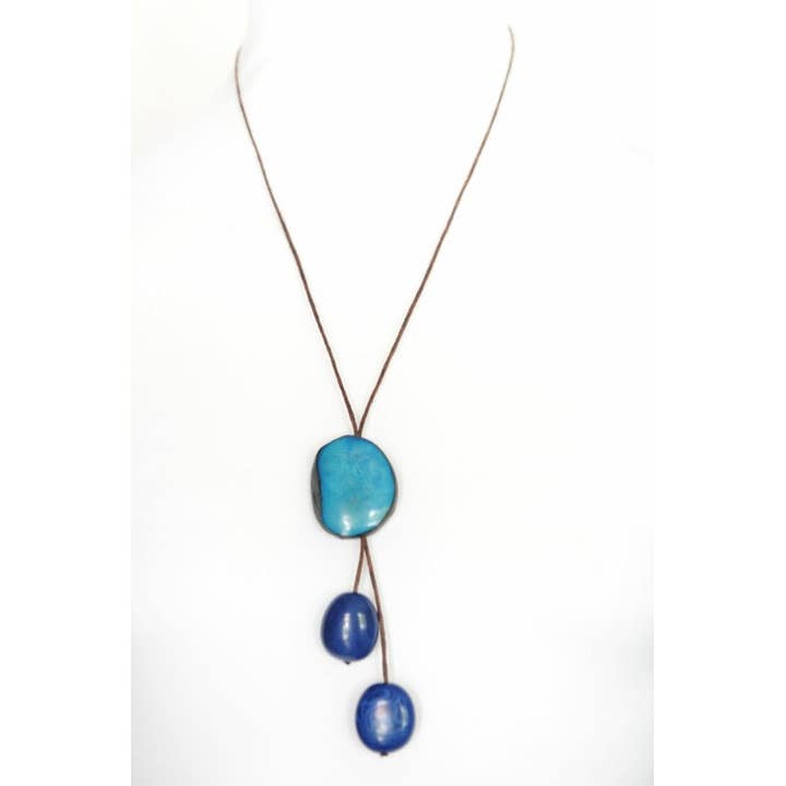 Tagua & Co – wholesale Pendant/charm necklace – Trio Pendant2