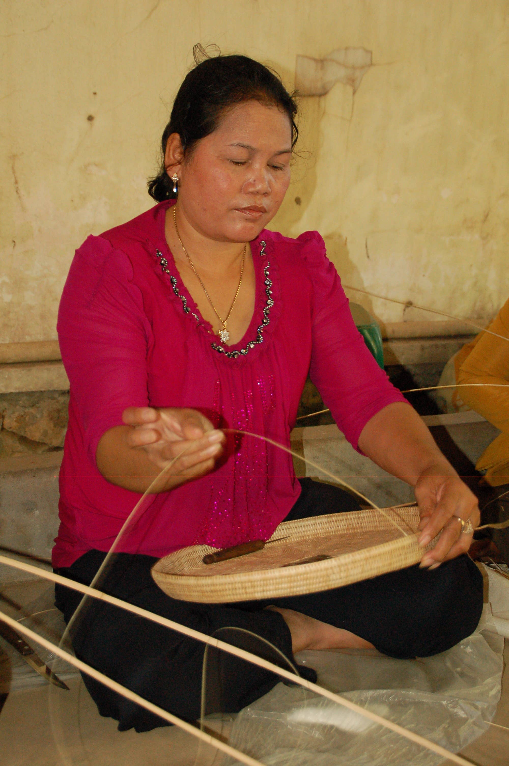 Baskets of Cambodia - Wholesale Basket - Tortilla Round Rattan Basket W/ Lid1