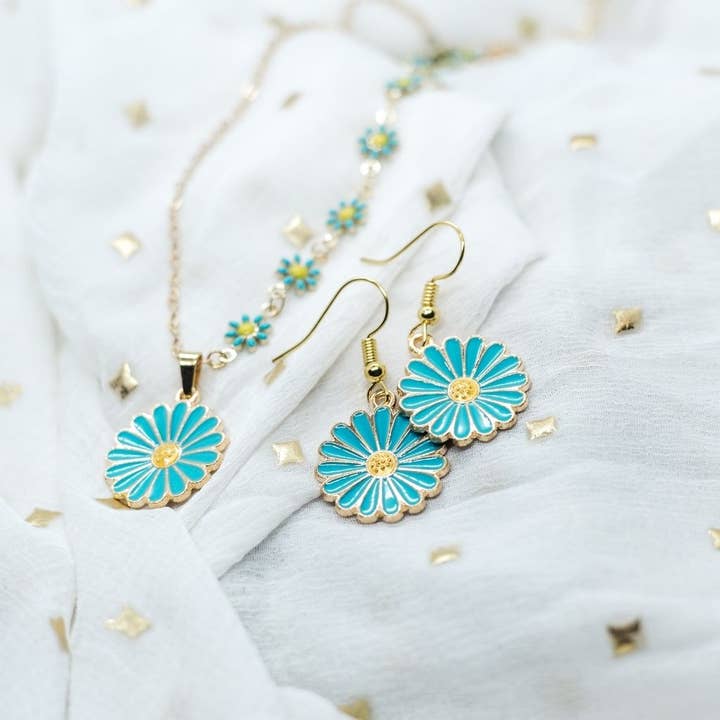 The Colourful Aura - Wholesale Pendant/Charm Necklace - Half Turquoise Floral Indie Boho Daisy Charms Choker Summer Necklace2