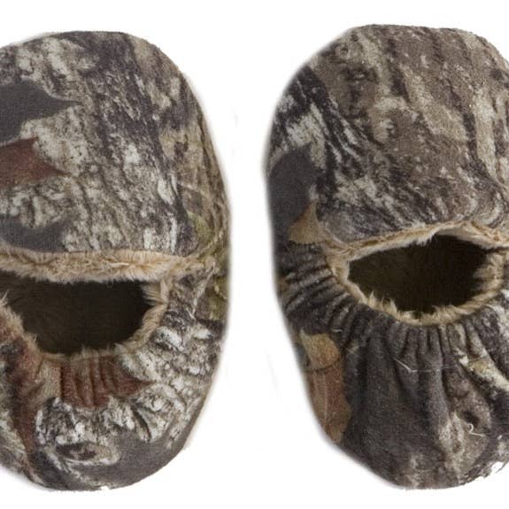 Mossy Oak® Baby Booties for wholesale by Carstens, Inc.