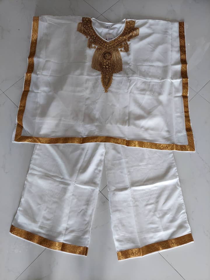 India Batik – Großhandel Kaftan – Damen – Kaftan Palazzo Set Weiß und Gold - kP053