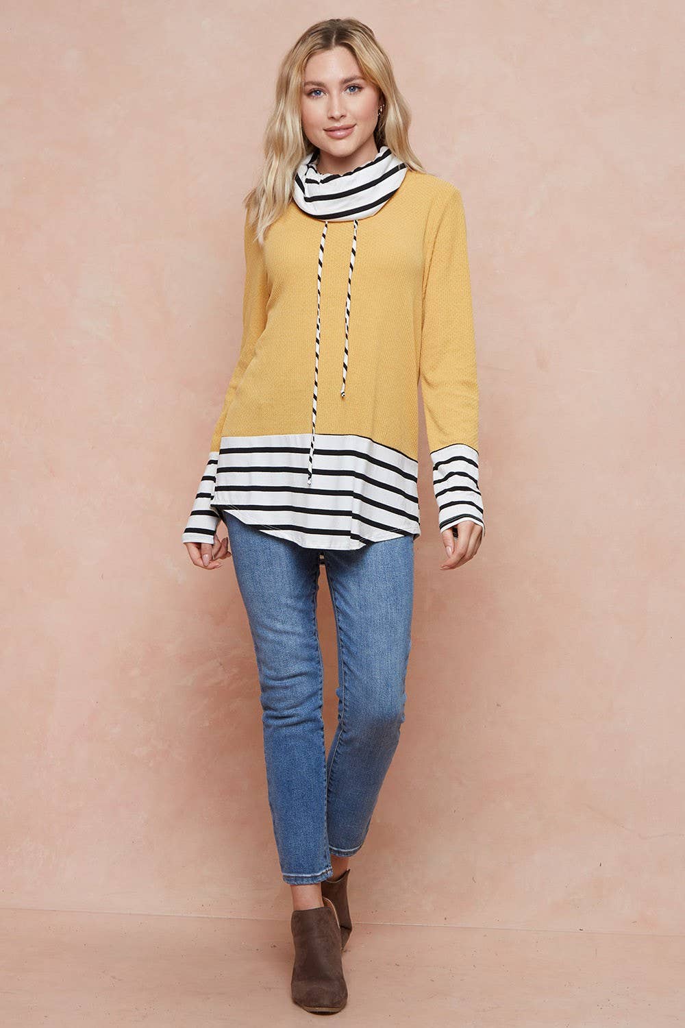 lovely melody – Großhandel Sweatshirt – Damen – LMT2836PL-PLUS SIZE MUST HAVE SOLIDE KAPUZENPULLOVER TUNIKA5