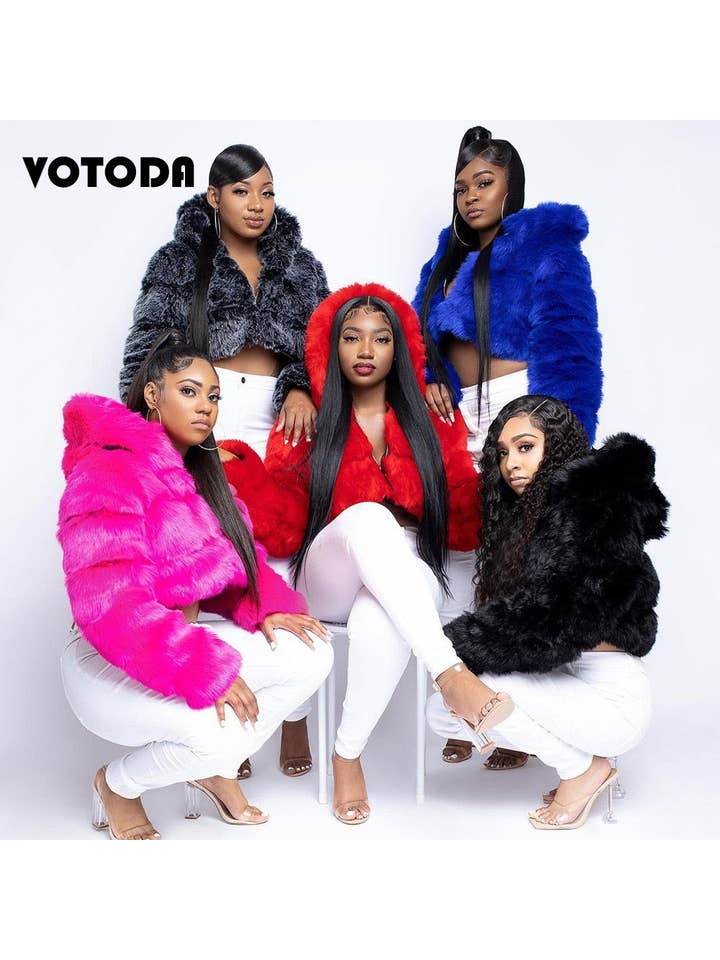 BLEU EVERY FASHION Doudoune de Luxe en Fausse Fourrure avec Capuche Oversize en vente sur Faire2