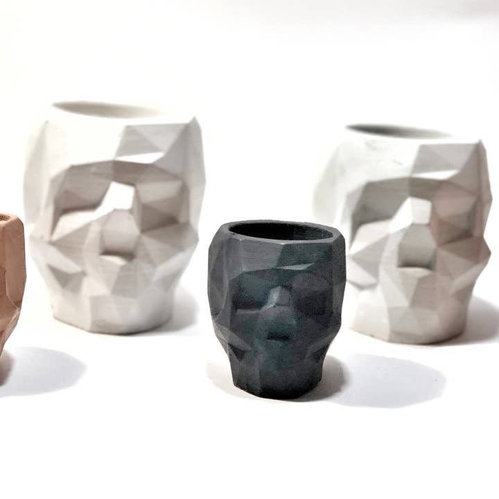 NATURAL BY HAGELSIEB – wholesale Plant pot – CONCRETE MINI SKULL5