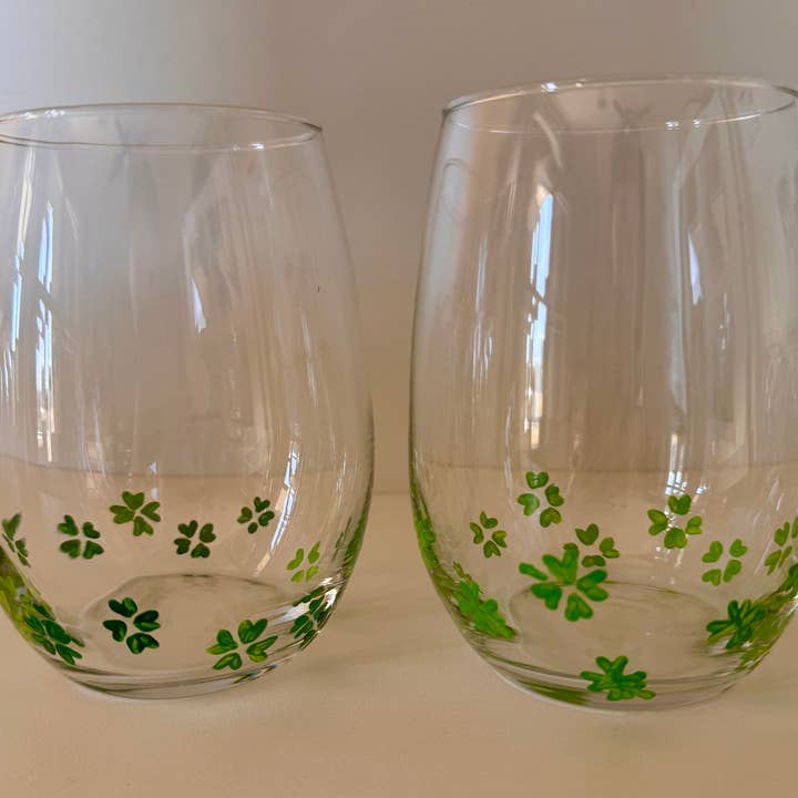 Hand Painted Glass, Co - Wholesale Jug - Hand-Painted Shamrock Stemless Wine Glass – 20 oz3