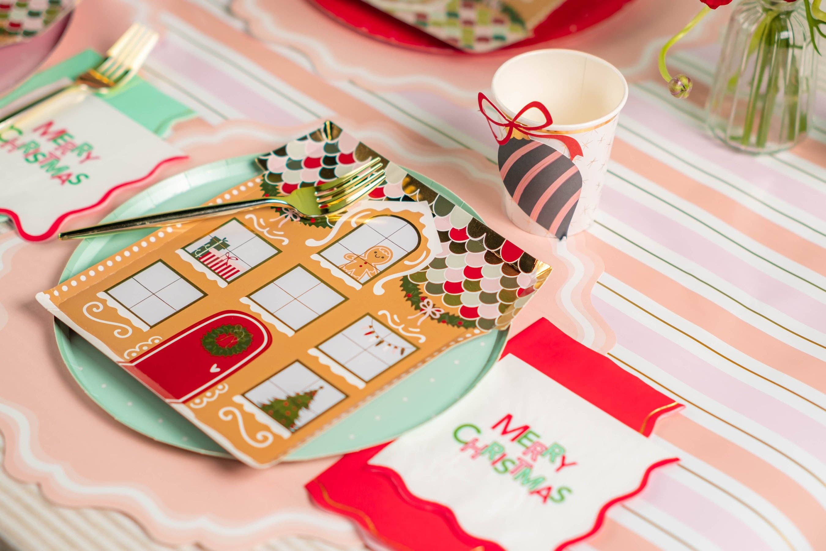 Gatherings by Curated Paperie - Wholesale Disposable Plate - HOL25-DNP7-Christmas Cheerful Dinner Plates4