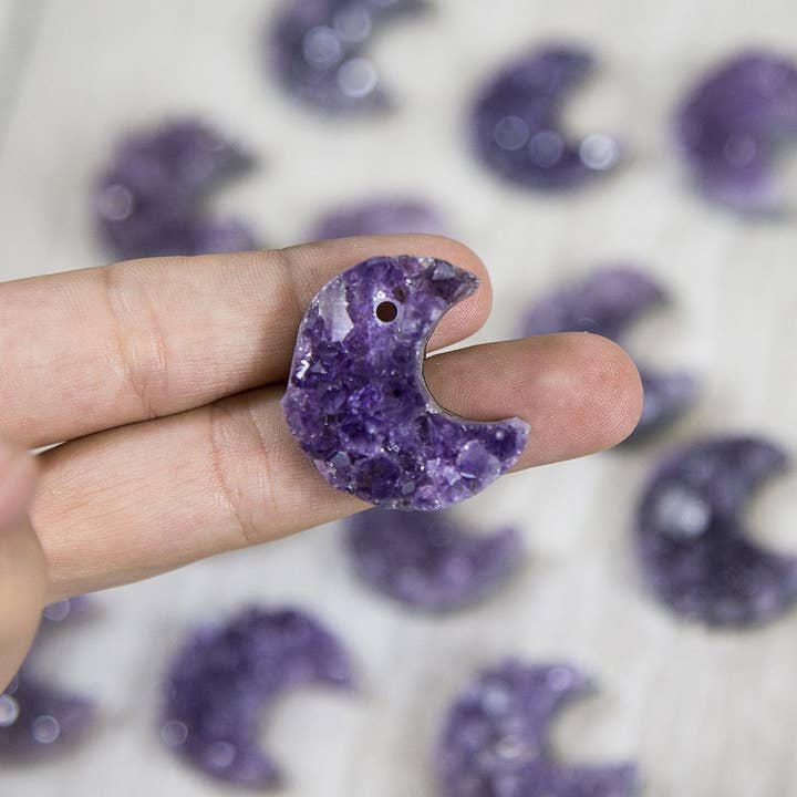 Rock Paradise - Wholesale Spiritual stone/crystal - Crystal Amethyst Moon Crescent Druzy Drilled RK239